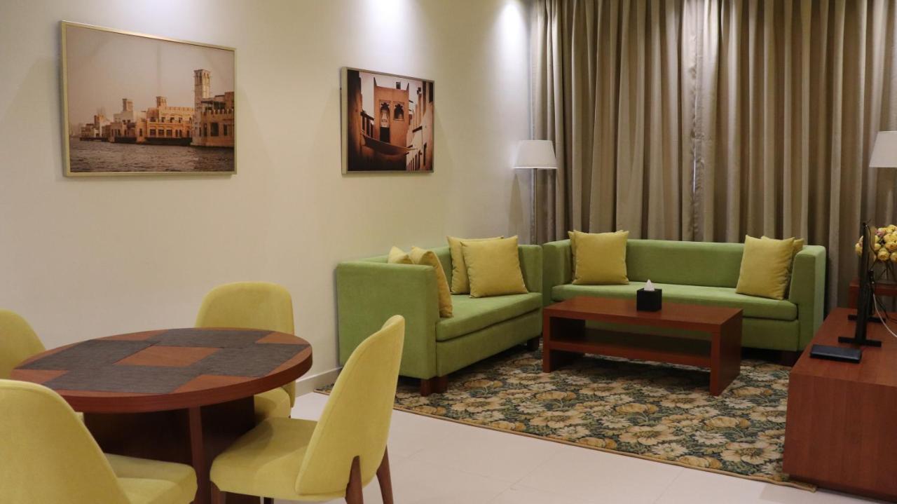 Al Riyadh Hotel Apartments 아부다비 외부 사진