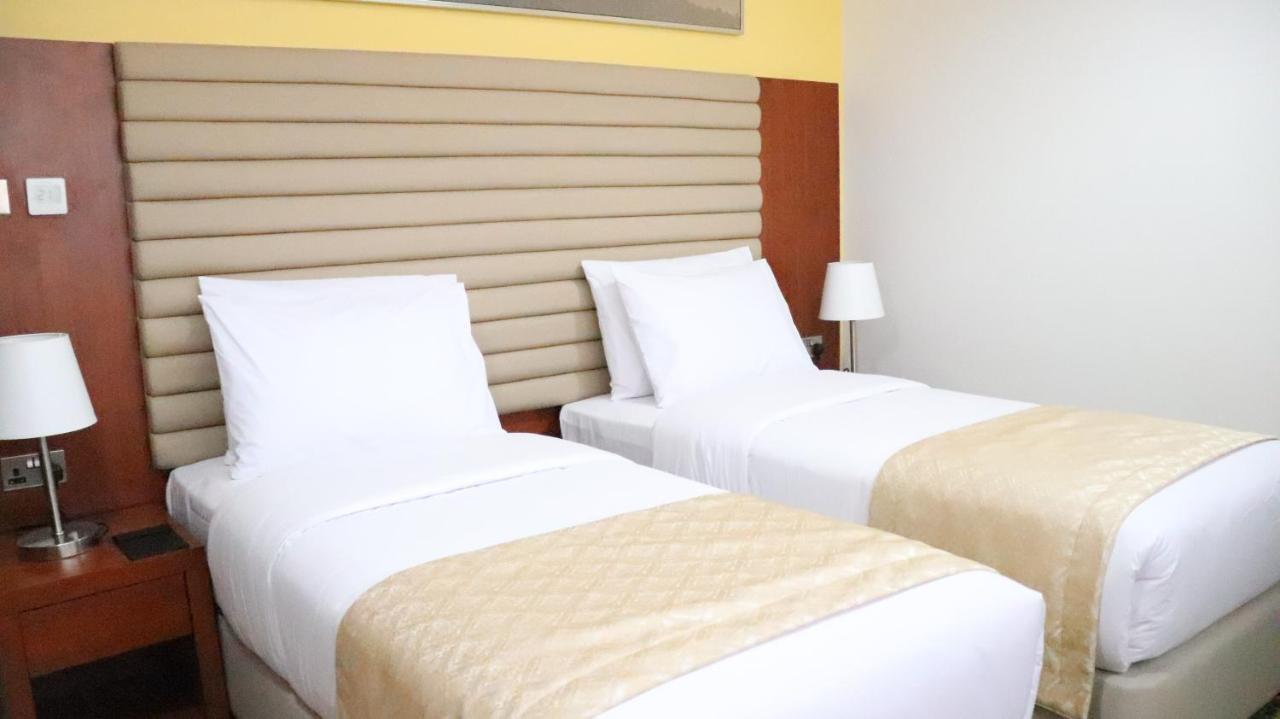 Al Riyadh Hotel Apartments 아부다비 외부 사진