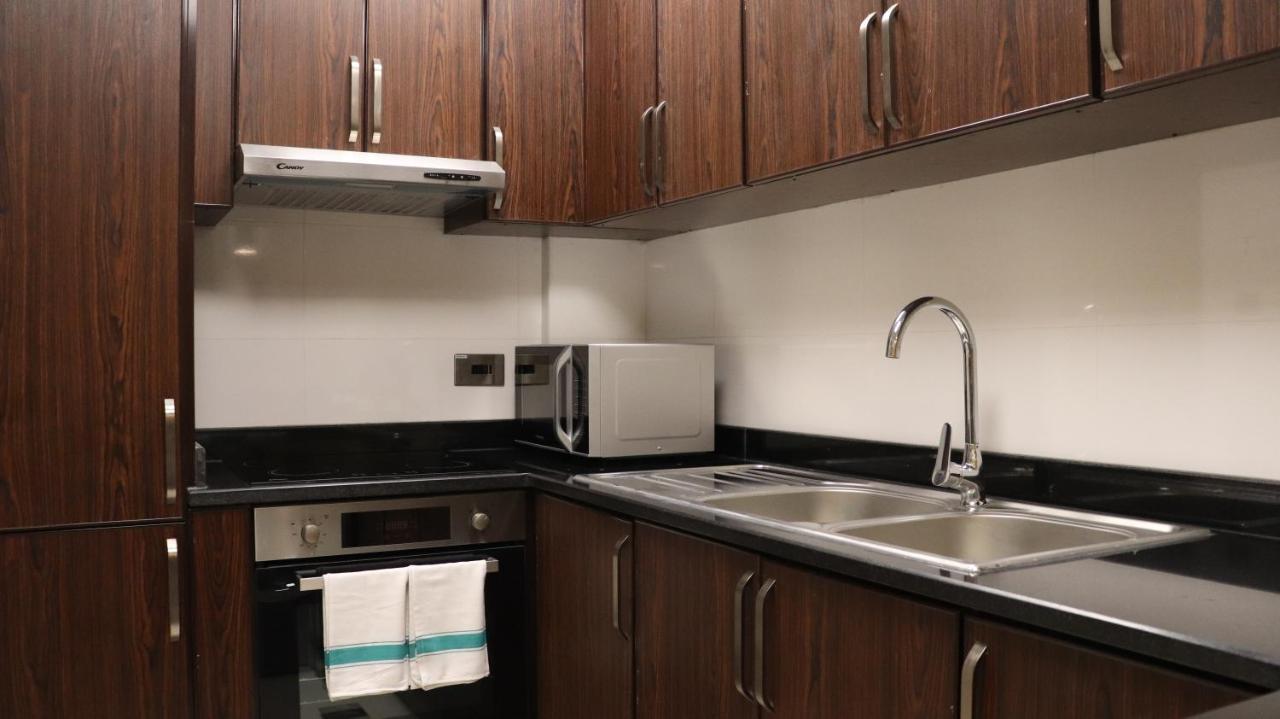 Al Riyadh Hotel Apartments 아부다비 외부 사진