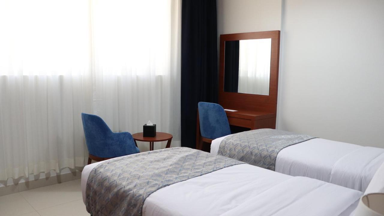 Al Riyadh Hotel Apartments 아부다비 외부 사진