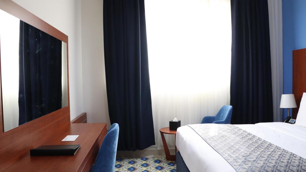 Al Riyadh Hotel Apartments 아부다비 외부 사진