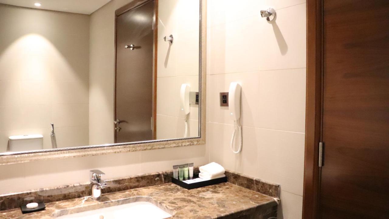 Al Riyadh Hotel Apartments 아부다비 외부 사진