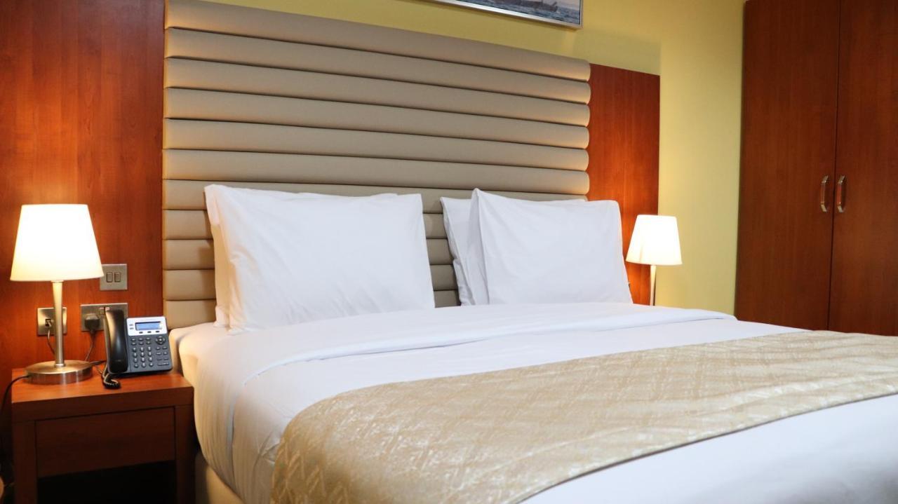 Al Riyadh Hotel Apartments 아부다비 외부 사진