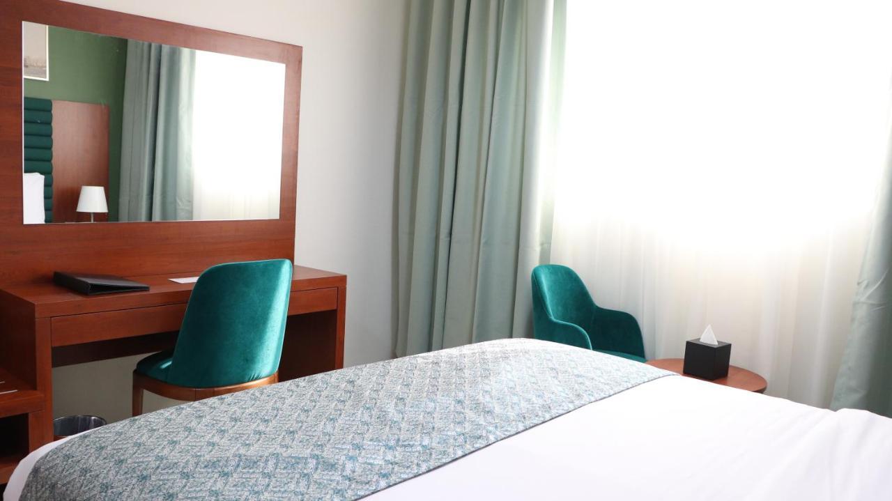 Al Riyadh Hotel Apartments 아부다비 외부 사진