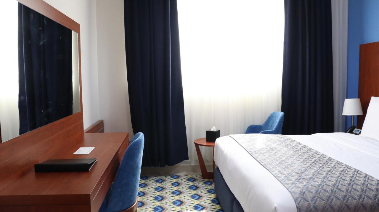 Al Riyadh Hotel Apartments 아부다비 외부 사진