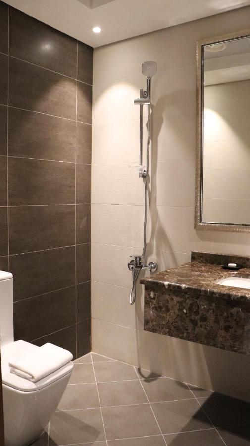 Al Riyadh Hotel Apartments 아부다비 외부 사진